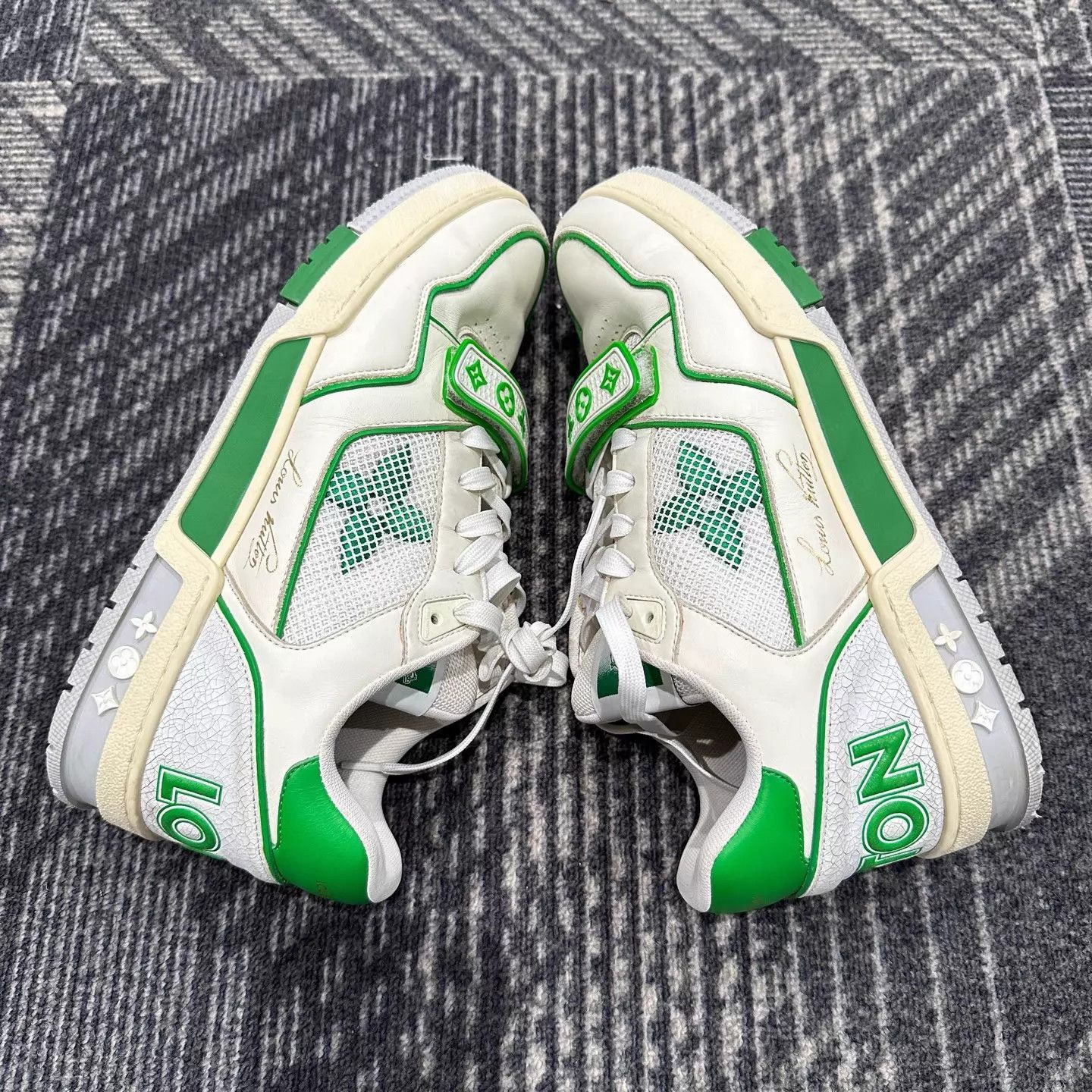 Louis Vuitton Louis Vuitton Trainer White Green 41 Size US 8 / EU 41 - 4 Thumbnail