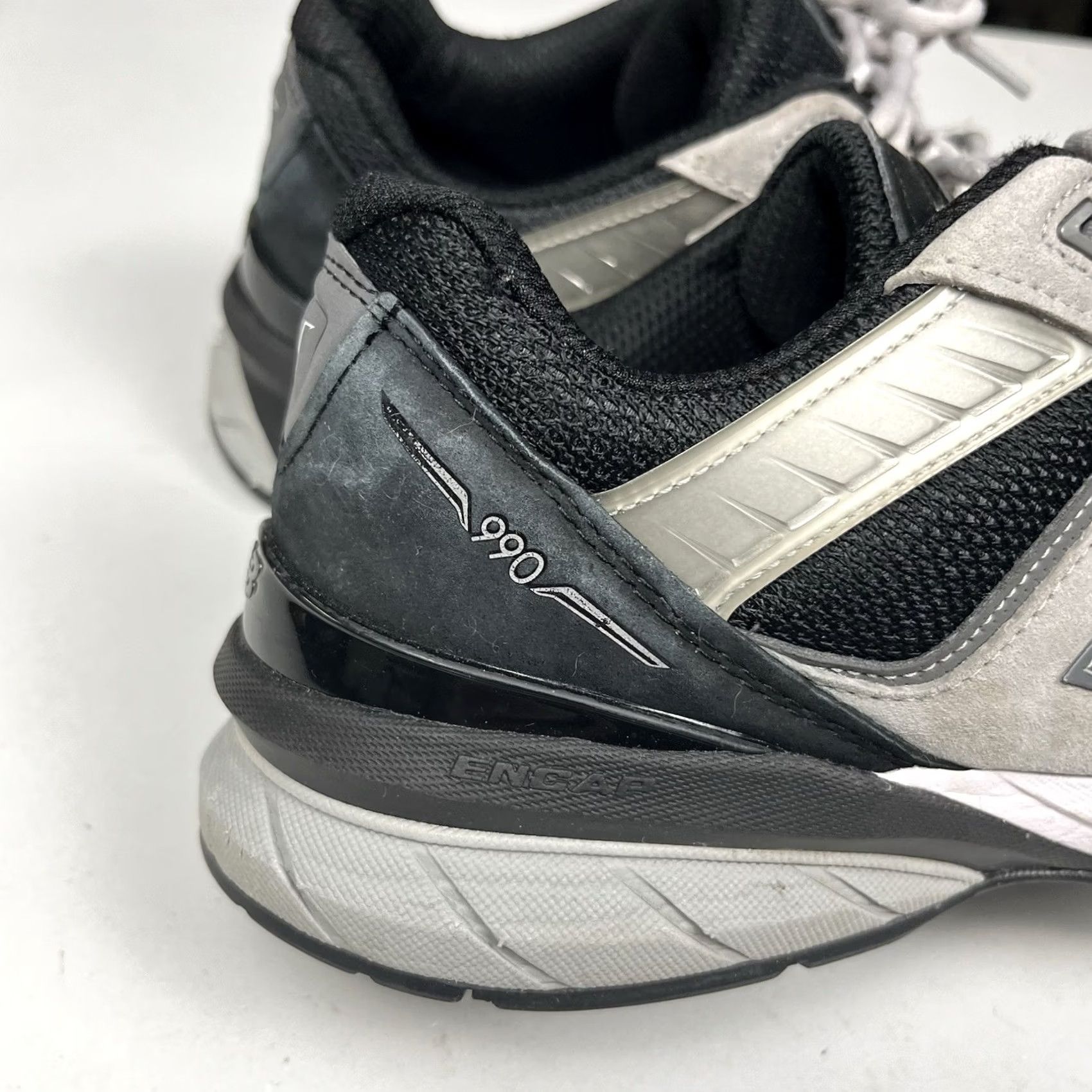 New Balance New Balance 990v5 Sneakers US 9 D Kool Grey Black Made in USA 2020 M990GB5 Size US 9 / EU 42 - 5 Thumbnail