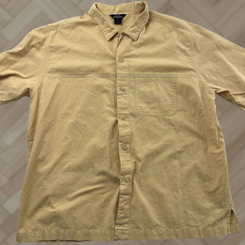 Vintage Woolrich Short Sleeve Shirt Men's XL Yellow Button-Up Cotton Woven Outdoor Pockets Button Front 90s Size US XL / EU 56 / 4 - 1 Thumbnail