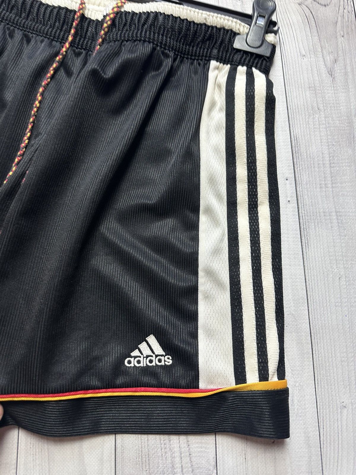 Adidas × Vintage Vintage adidas Deutschland soccer shorts size M rare Size US 32 / EU 48 - 3 Thumbnail