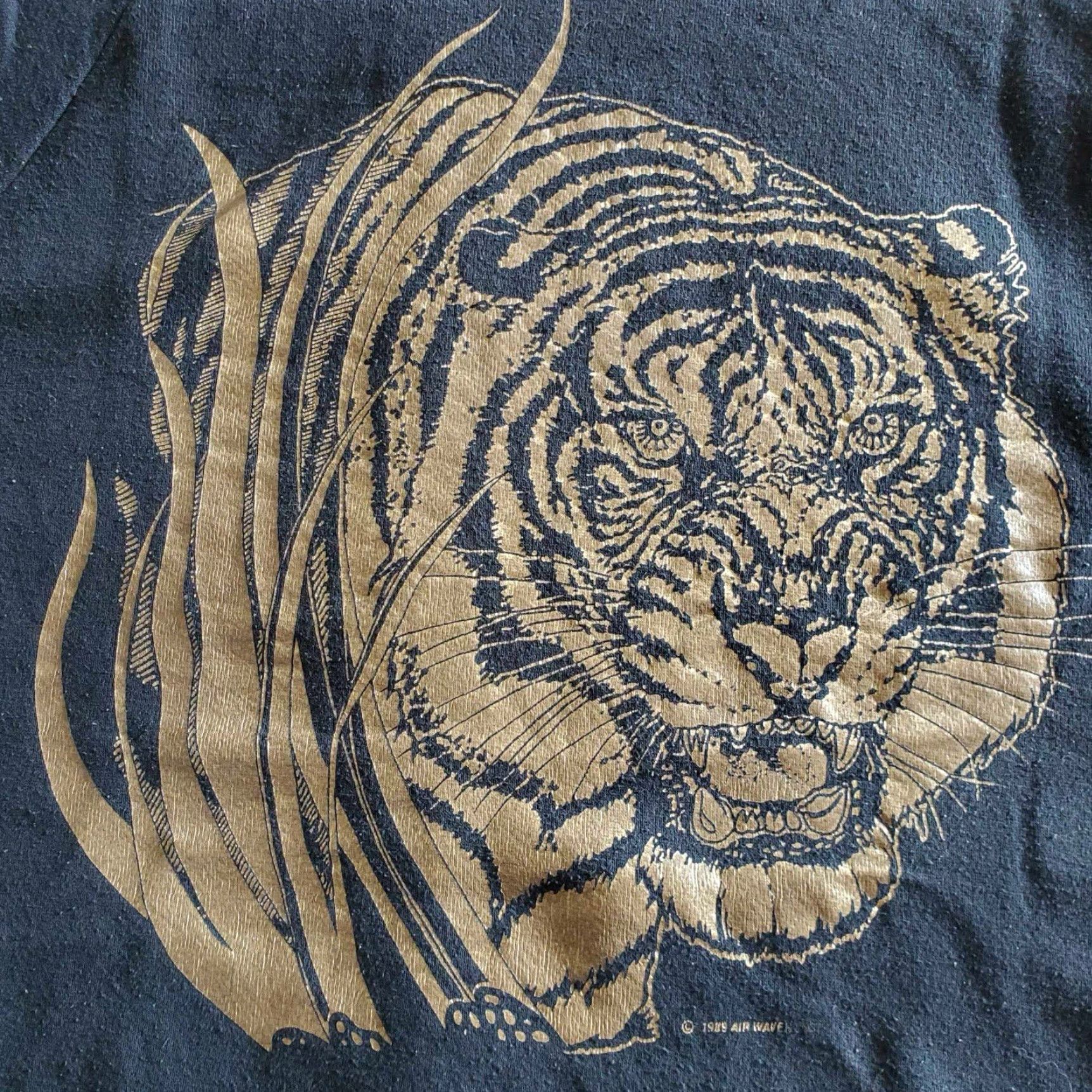 Vintage VINTAGE Tiger AOP Crewneck Sweater Unbranded Sweater Unisex Adults L Black 90s 80s Vintage Size US L / EU 52-54 / 3 - 6 Thumbnail
