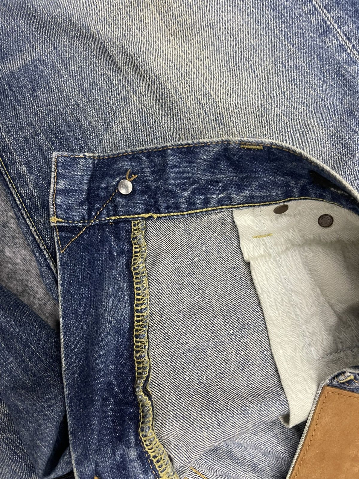 Uniqlo Vtg Uniqlo UJ S004 Loose Fit Straight Blue Washed Denim s5 Size US 31 - 10 Thumbnail