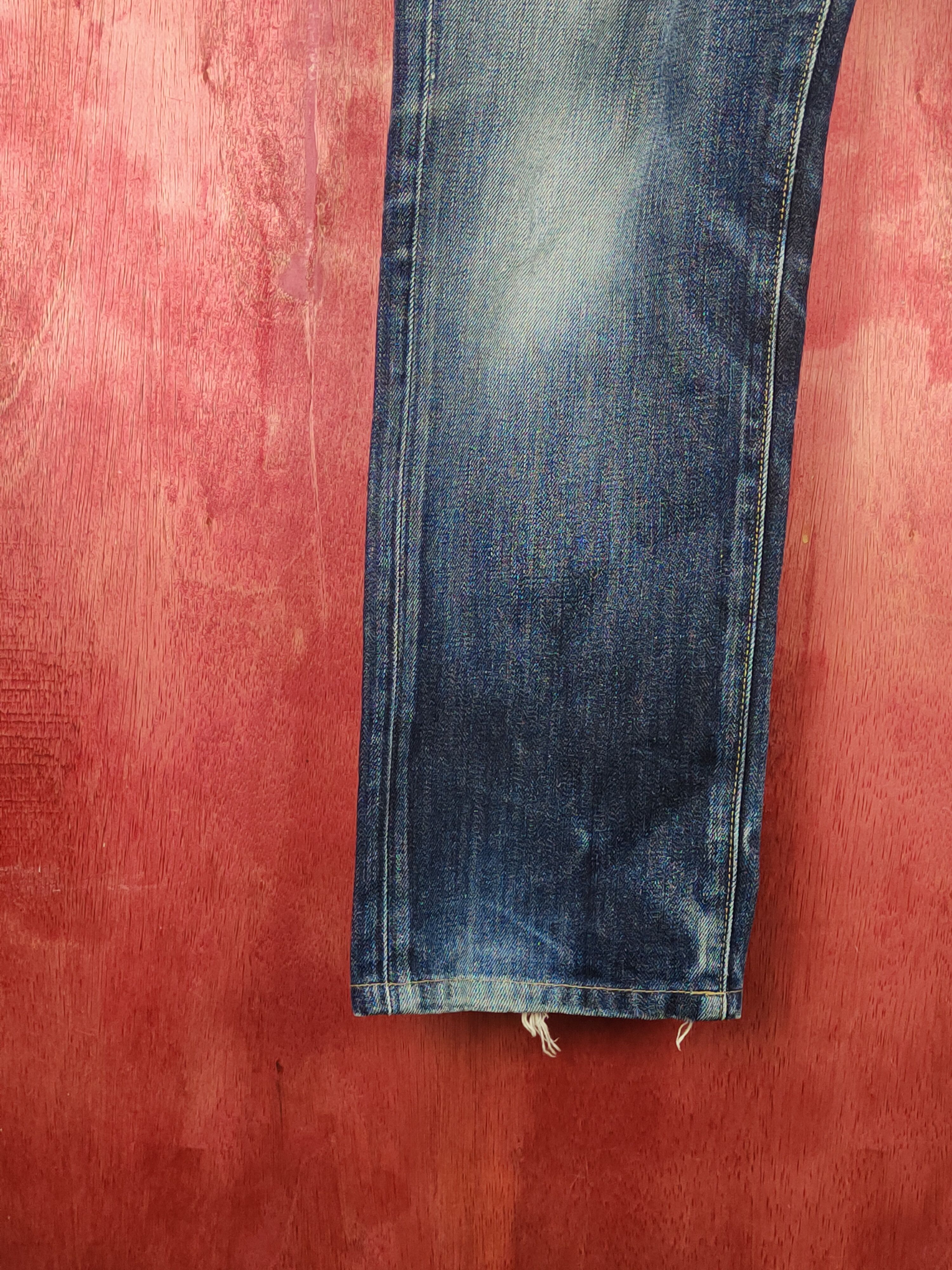 Japanese Brand Uniqlo Dark Blue Faded distressed ripped Denim #S1620 Size US 31 - 5 Thumbnail