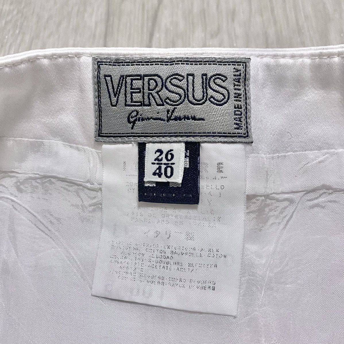 Versace Womens Versus Gianni Versace Vintage White Cotton Mini Skirt Size 27" / US 4 / IT 40 - 8 Thumbnail