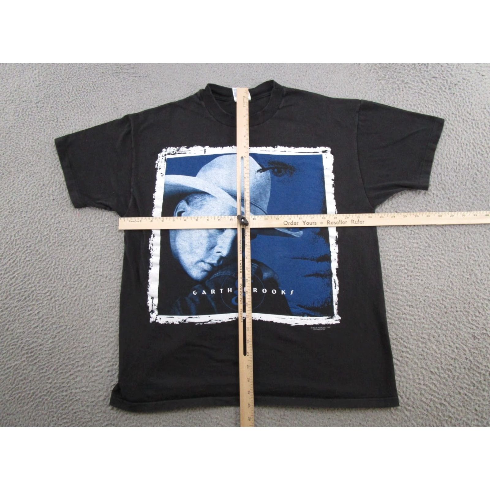 Hanes VINTAGE Garth Brooks XL T-Shirt 1990s Black Hanes Beefy-T Crew Neck Short Sleeve Men 90s Garbh Brooks Graphic Theme 90s Concert Logo Size US XL / EU 56 / 4 - 6 Thumbnail