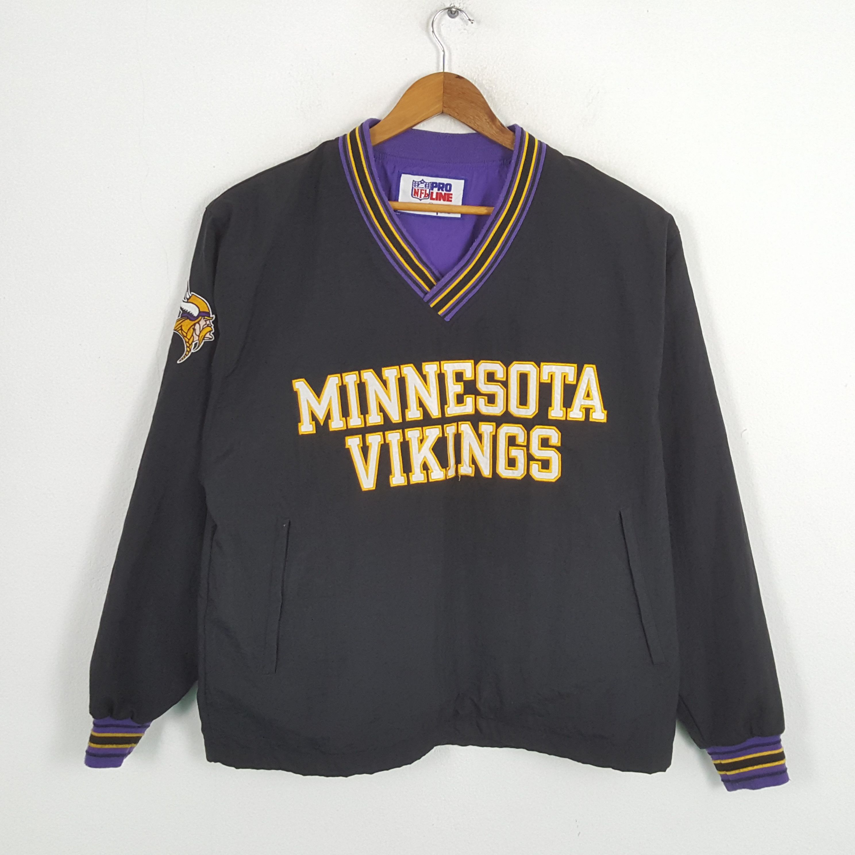 Champion × NFL × Vintage Vintage MINNESOTA VIKING NFL CHAMPION Team Sweatshirts Size US XL / EU 56 / 4 - 1 Thumbnail