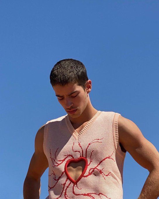 Other Vladyslav Slobodskoy custom heart vest Size US XL / EU 56 / 4 - 4 Thumbnail