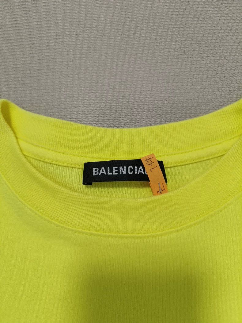Balenciaga Balenciaga Crew letter small logo fluorescent yellow short Size US S / EU 44-46 / 1 - 3 Thumbnail