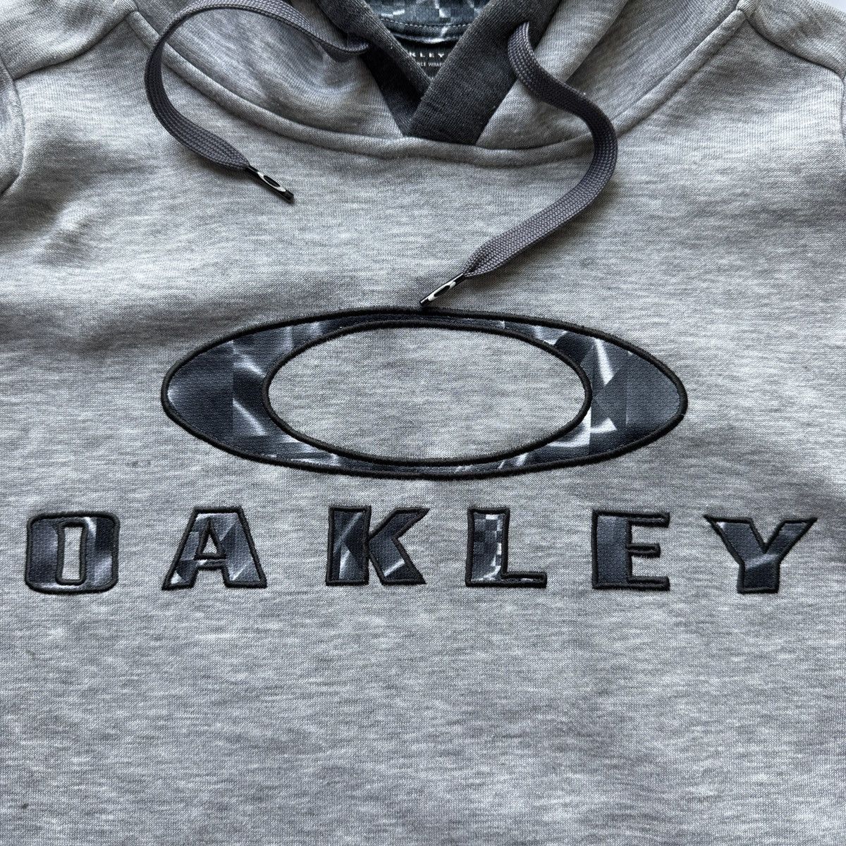 Oakley Oakley Big logo hydrolix Y2K gorpcore outdoor camping gear Size US L / EU 52-54 / 3 - 5 Thumbnail