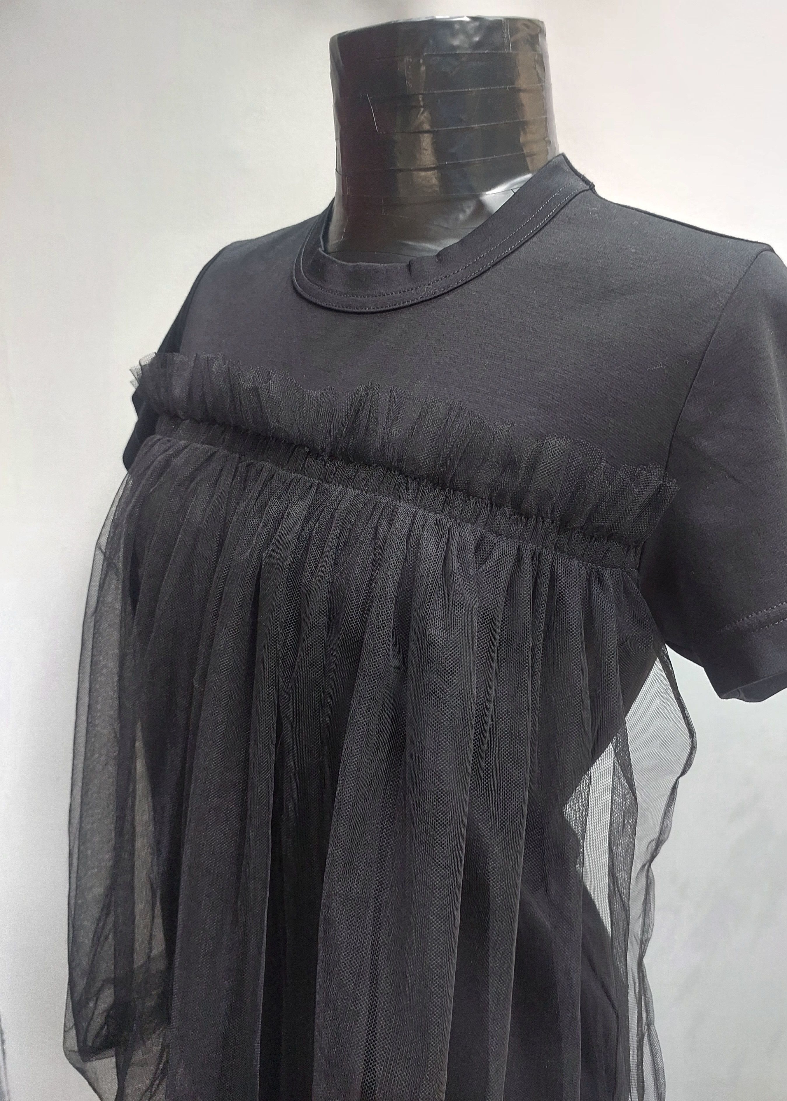 Noir Kei Ninomiya Noir Kei Ninomiya Cotton with sheer gathered tulle overlay Size S / US 4 / IT 40 - 4 Thumbnail