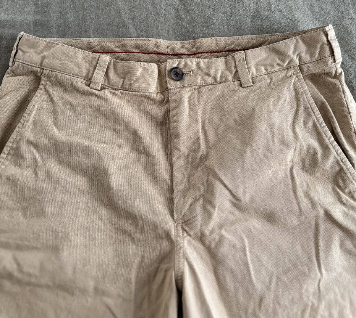 Brooks Brothers Brooks Brothers Beige Khaki Casual Shorts. Mens. Size US 34 / EU 50 - 4 Thumbnail