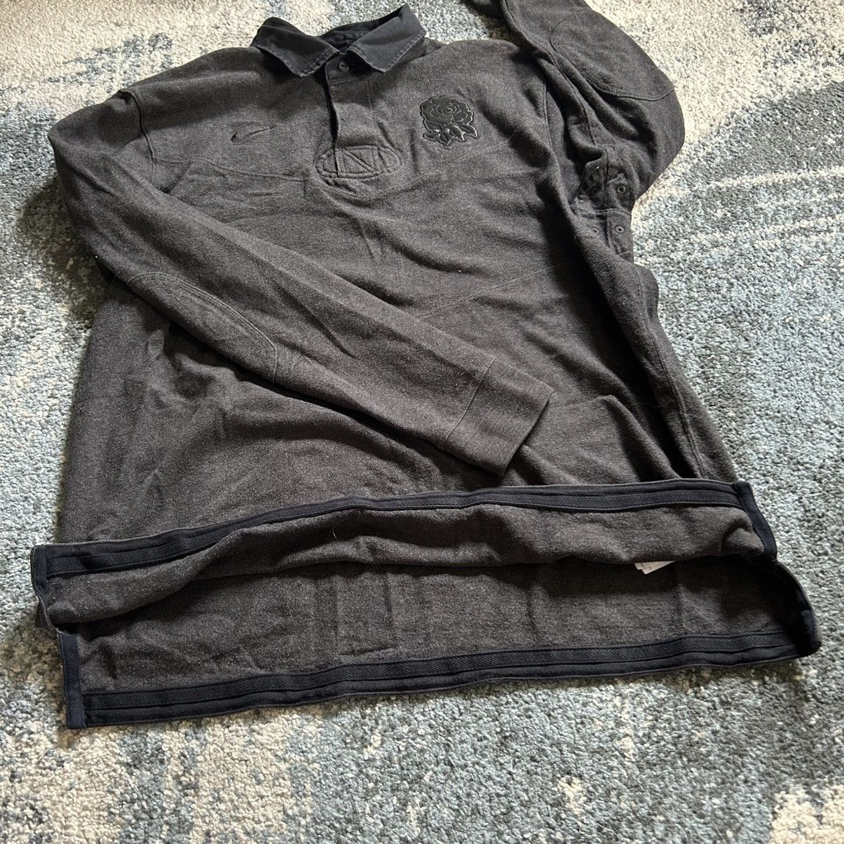 Nike 2012 ENGLAND ALL BLACK ROSE L/S RUGBY TOP Y2K ANTHRACiTE Size US XL / EU 56 / 4 - 7 Thumbnail