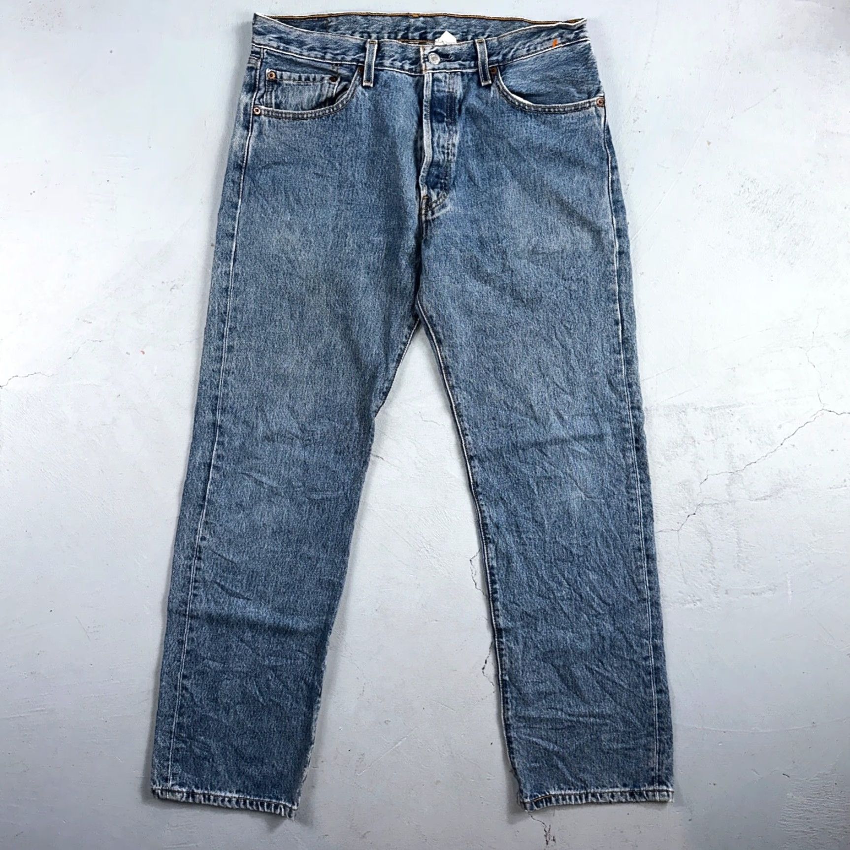 Levi's VINTAGE Levi's 501 Jeans 34x32 Blue Medium Wash 90s Straight Mens Regular Denim Cotton Button Size US 34 / EU 50 - 2 Thumbnail