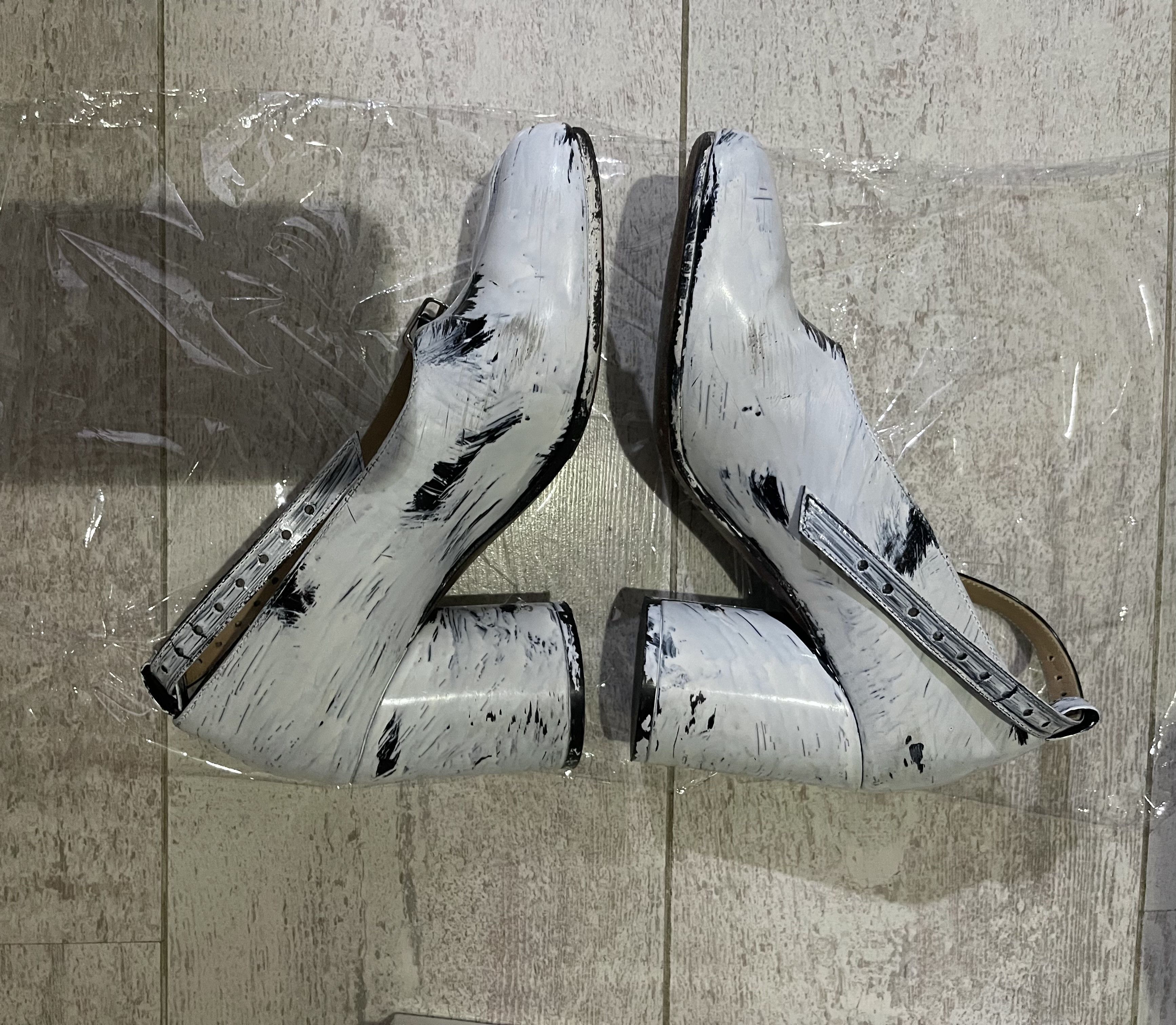 Maison Margiela Maison Margiela Tabi Mary Jane Heels Size US 6 / IT 36 - 5 Thumbnail
