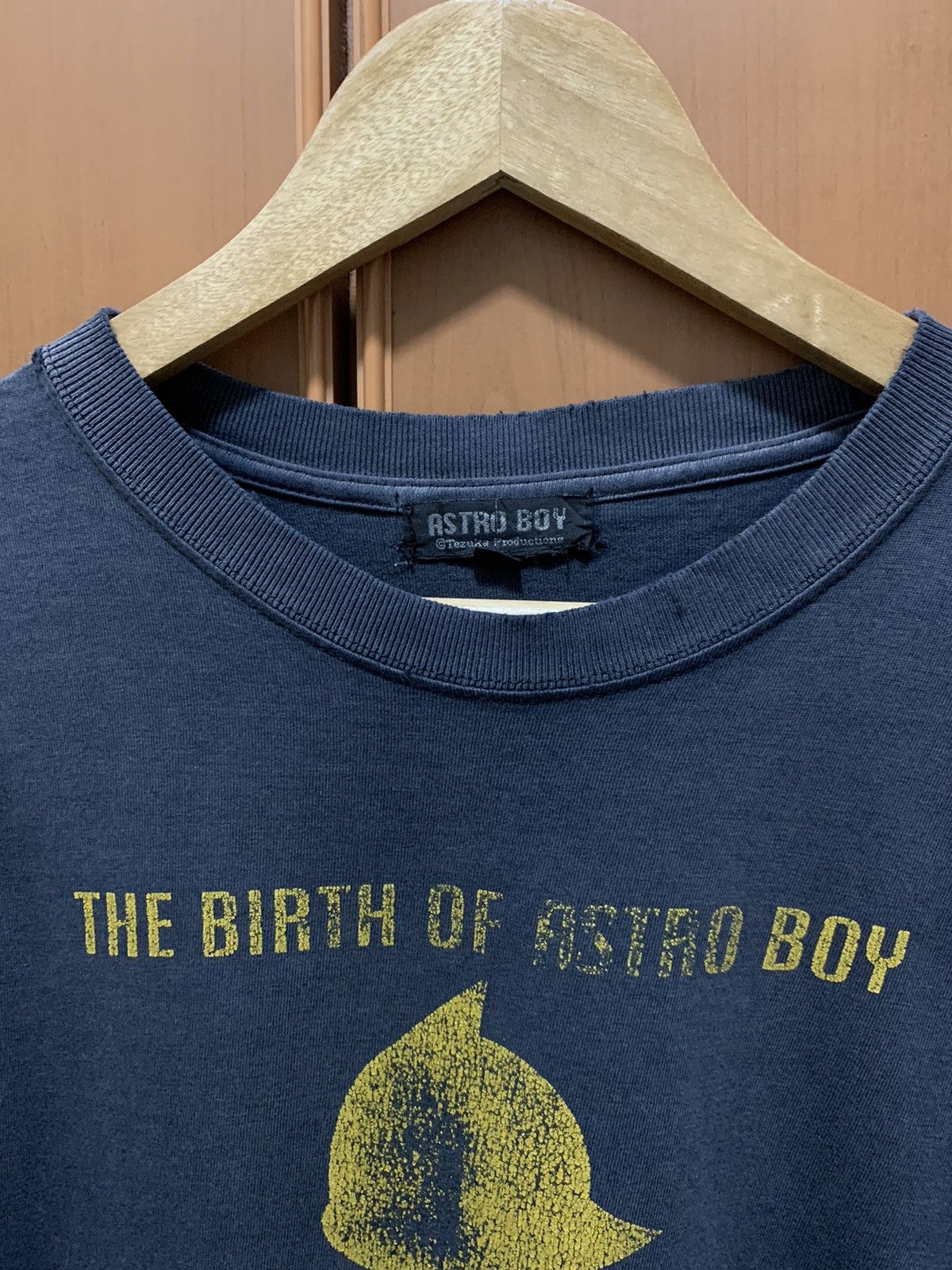 Anime Vintage The Birth Of Astro Boy Distressed Faded T-Shirt Size US L / EU 52-54 / 3 - 4 Thumbnail