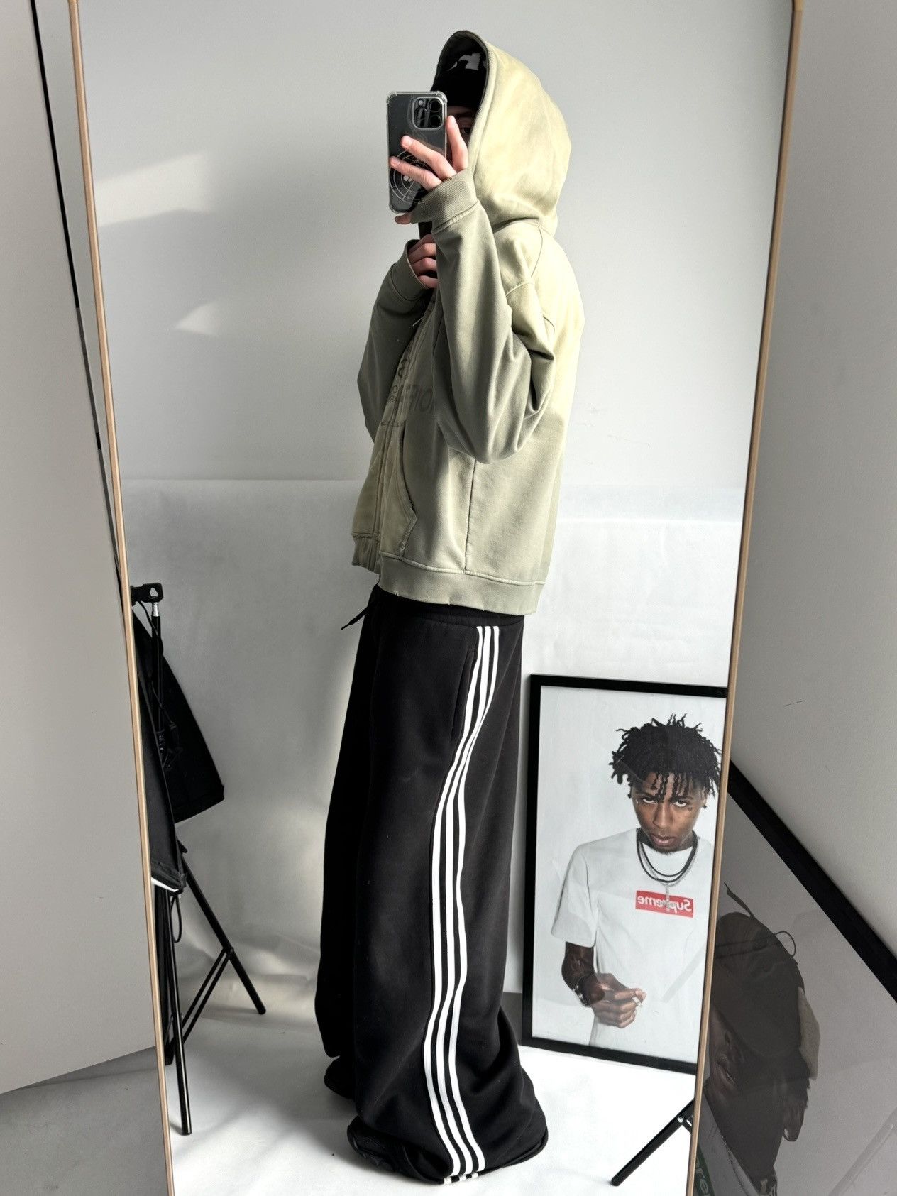 Adidas Unisex Adidas Balenciaga Style baggy Cotton Track Sweatpants Size US 33 - 1 Thumbnail