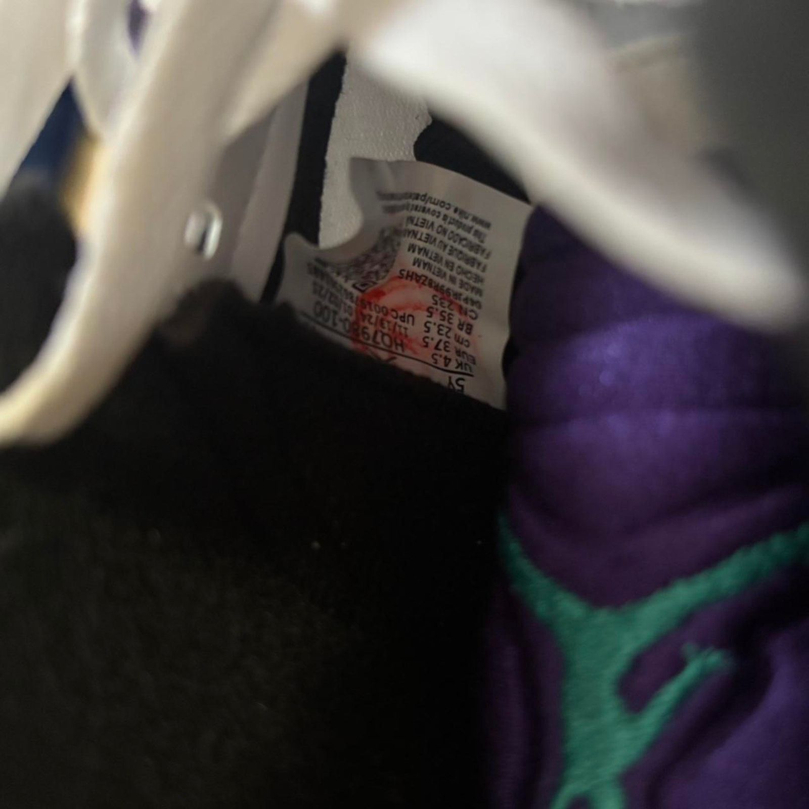 Jordan Brand Jordan 5 grape size 5y Size US 5 / EU 37 - 6 Thumbnail