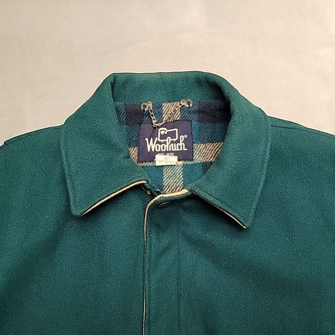 Vintage VINTAGE Woolrich Jacket Mens L Green 100% Wool Bomber Made in USA Classic Jacket Mens L Green Woolrich Bomber 100% Wool Solid Classic Outdoors Mens Size US L / EU 52-54 / 3 - 2 Thumbnail