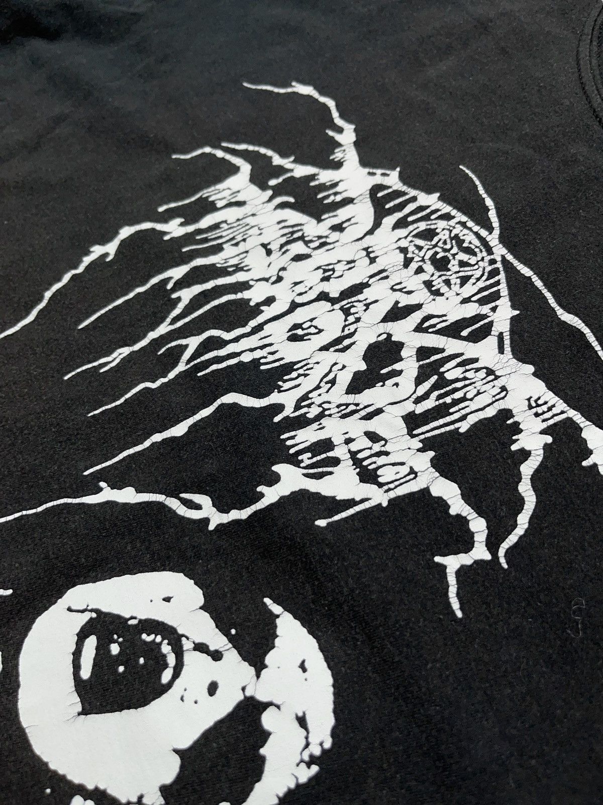 Band Tees Vintage Sun Faded Darkthrone Transilvanian Hunger T-shirt Size US XL / EU 56 / 4 - 6 Thumbnail