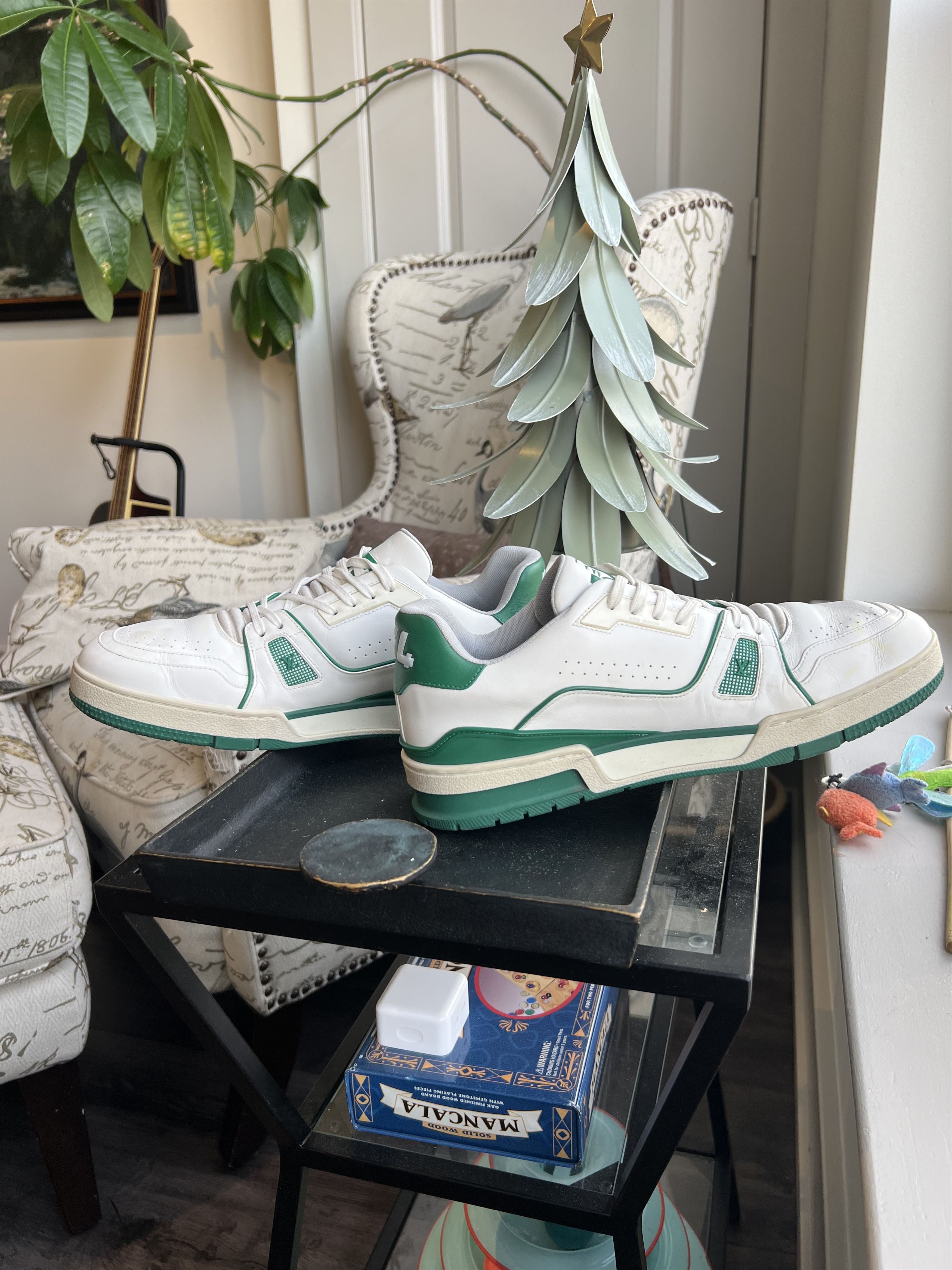 Louis Vuitton White Green Trainer Virgil Abloh OG Size US 10 / EU 43 - 2 Thumbnail