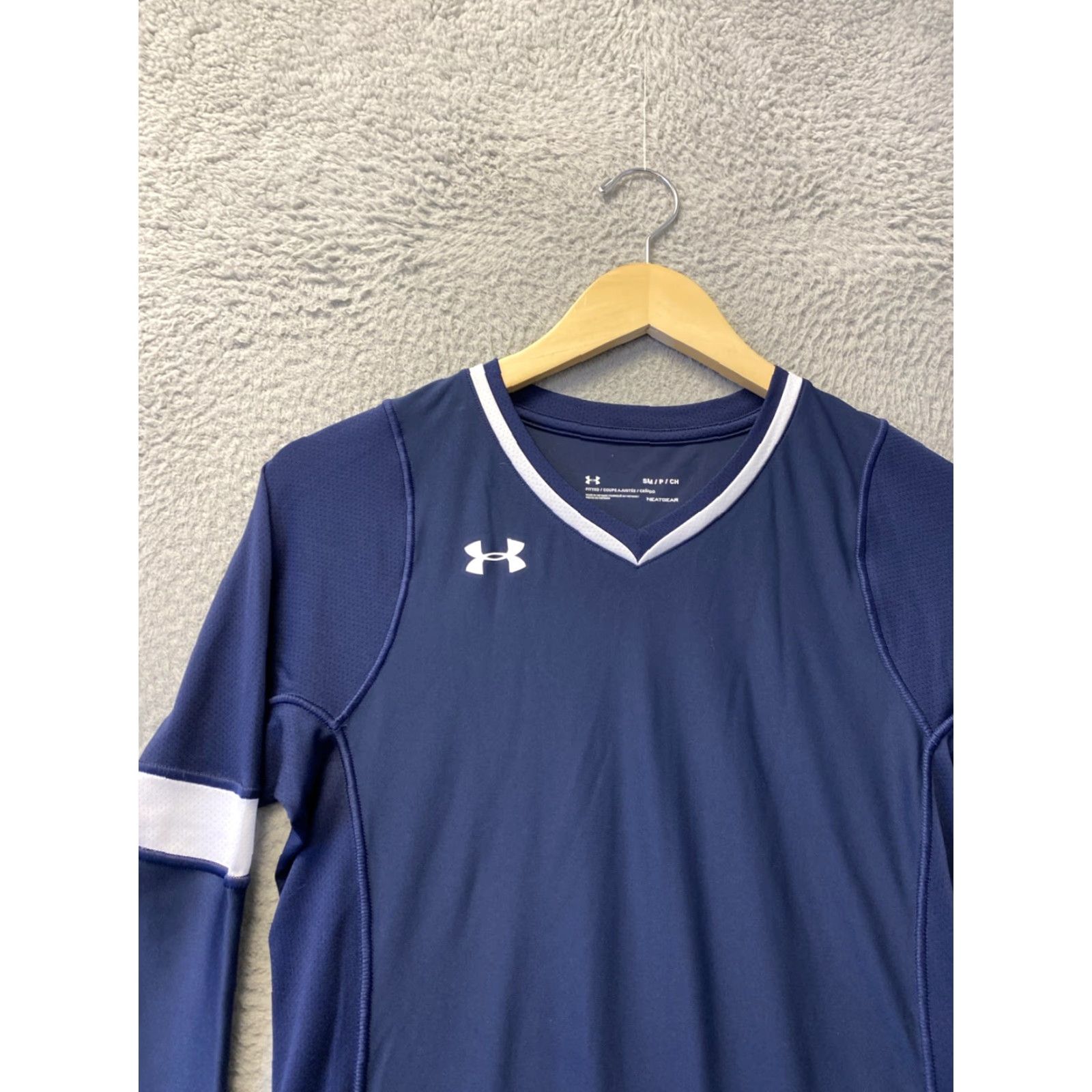 Under Armour Under Armour Navy Long Sleeve Athletic Shirt Size S Navy Stretch Running /150-24 Size US S / EU 44-46 / 1 - 2 Thumbnail
