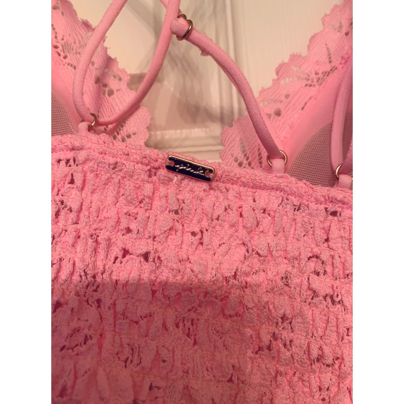 Victoria's Secret VINTAGE Victoria's Secret PINK Bralette Womens Medium Pink Lace Floral Trim Padded Bralette Women M Pink Lace Floral Padded Bag Not Applicable Size ONE SIZE - 3 Thumbnail
