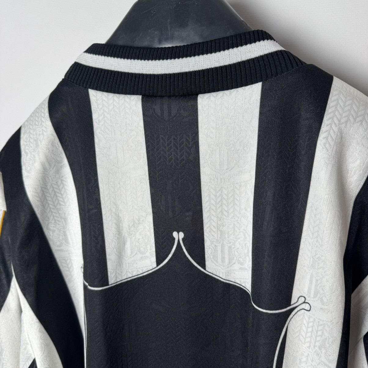 Adidas Newcastle United 1997 1998 Home Football Shirt Soccer Jersey Size US L / EU 52-54 / 3 - 20 Thumbnail