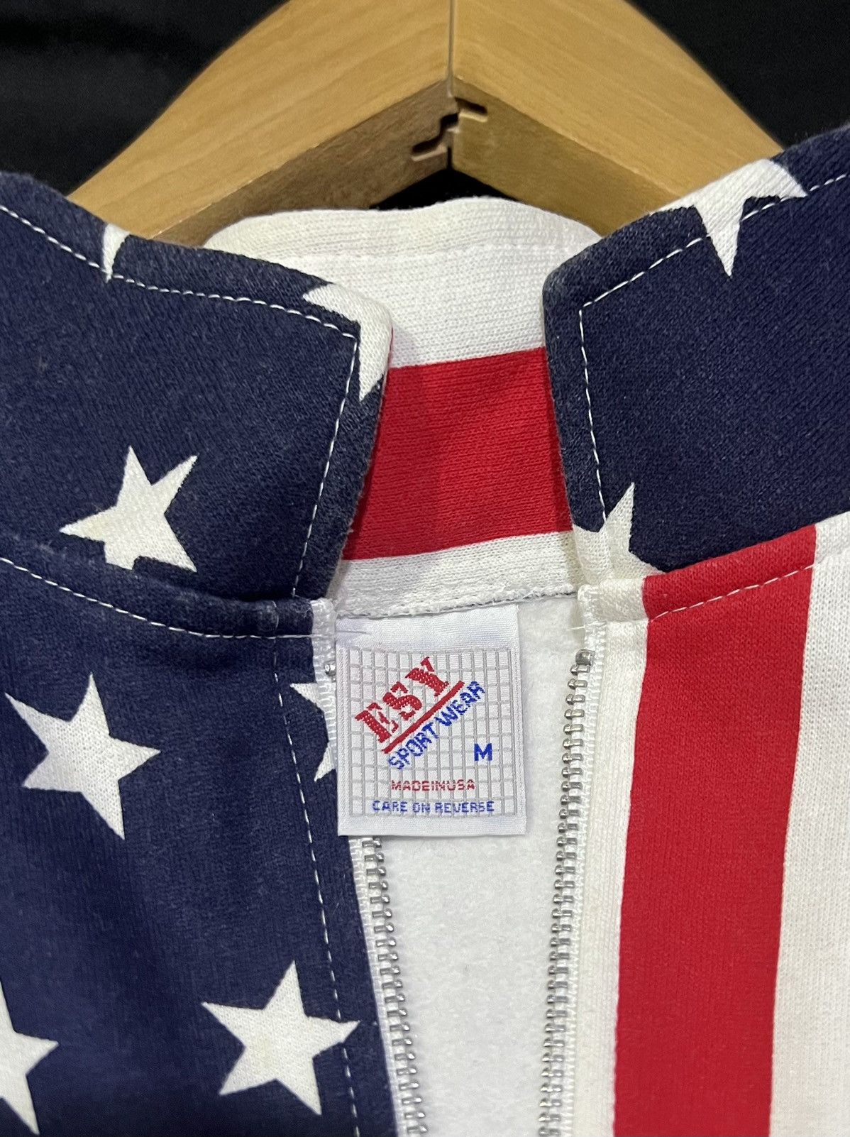 Vintage VINTAGE 90s AMERICAN FLAG SWEATER FULL ZIP Size US M / EU 48-50 / 2 - 8 Thumbnail