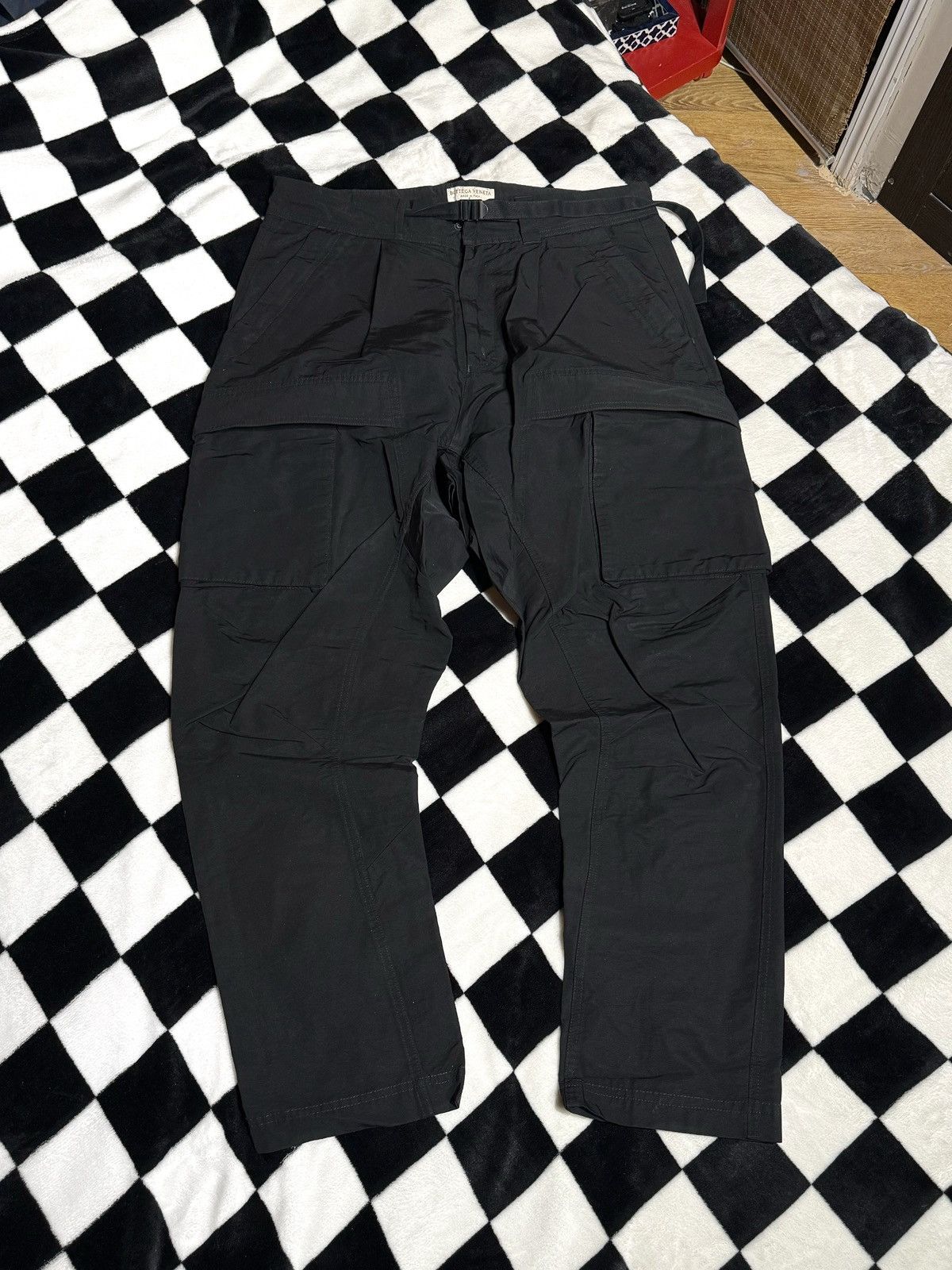 【BOTTEGA VENETA】NYLON CARGO PANTS M Bottega Veneta - Nylon cargo pants Bottega Veneta