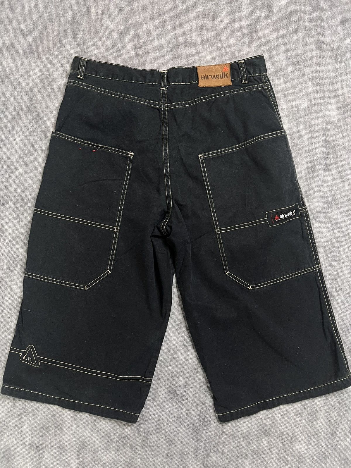 Airwalk Vintage Airwalk Baggy Style Jean Shorts Size US 34 / EU 50 - 2 Thumbnail
