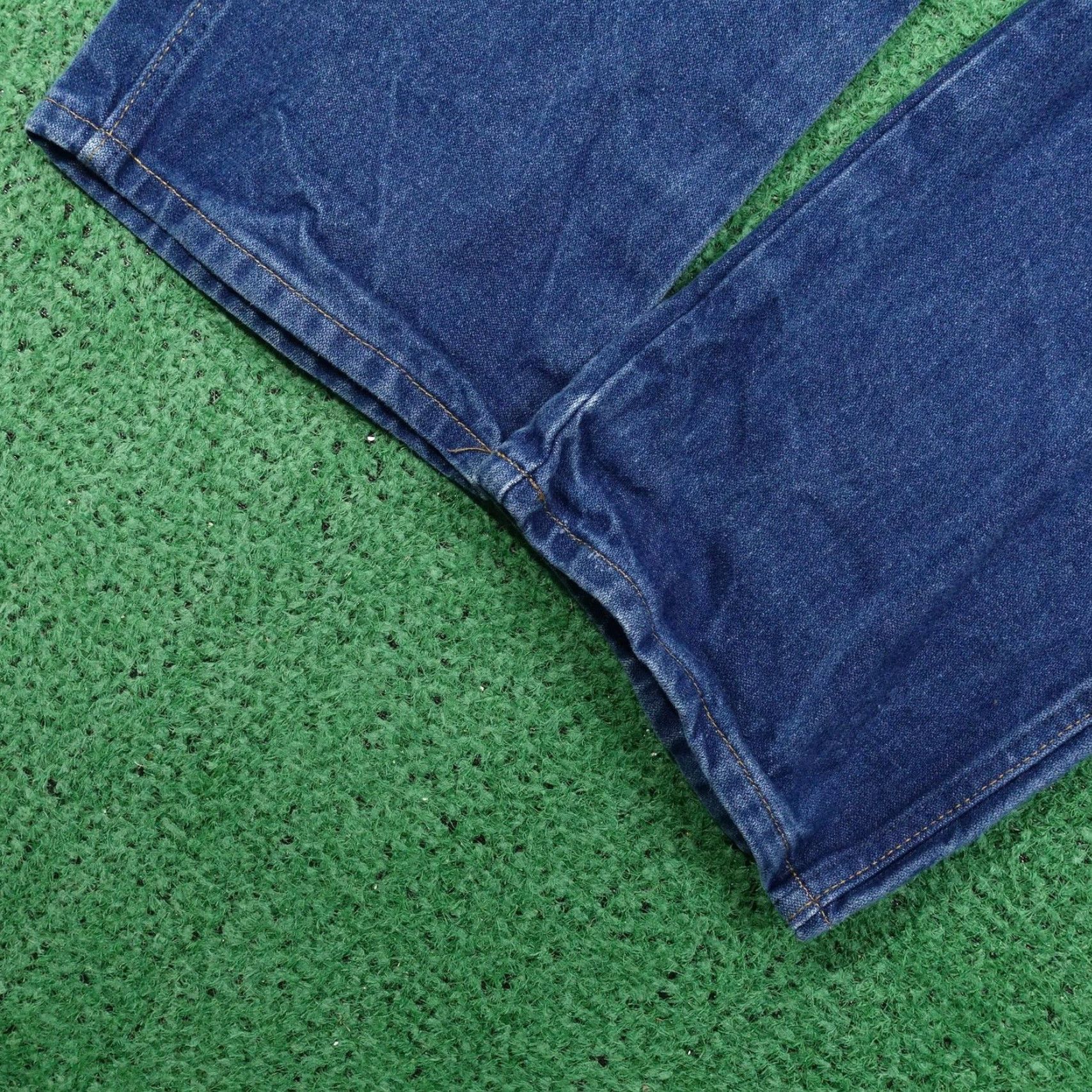 Wrangler VINTAGE Wrangler Jeans 42x30 13MWZ Cowboy Cut Straight Leg Denim Mens 5-Pocket Blue 40x29 Inseam 29 Size US 40 / EU 56 - 3 Thumbnail