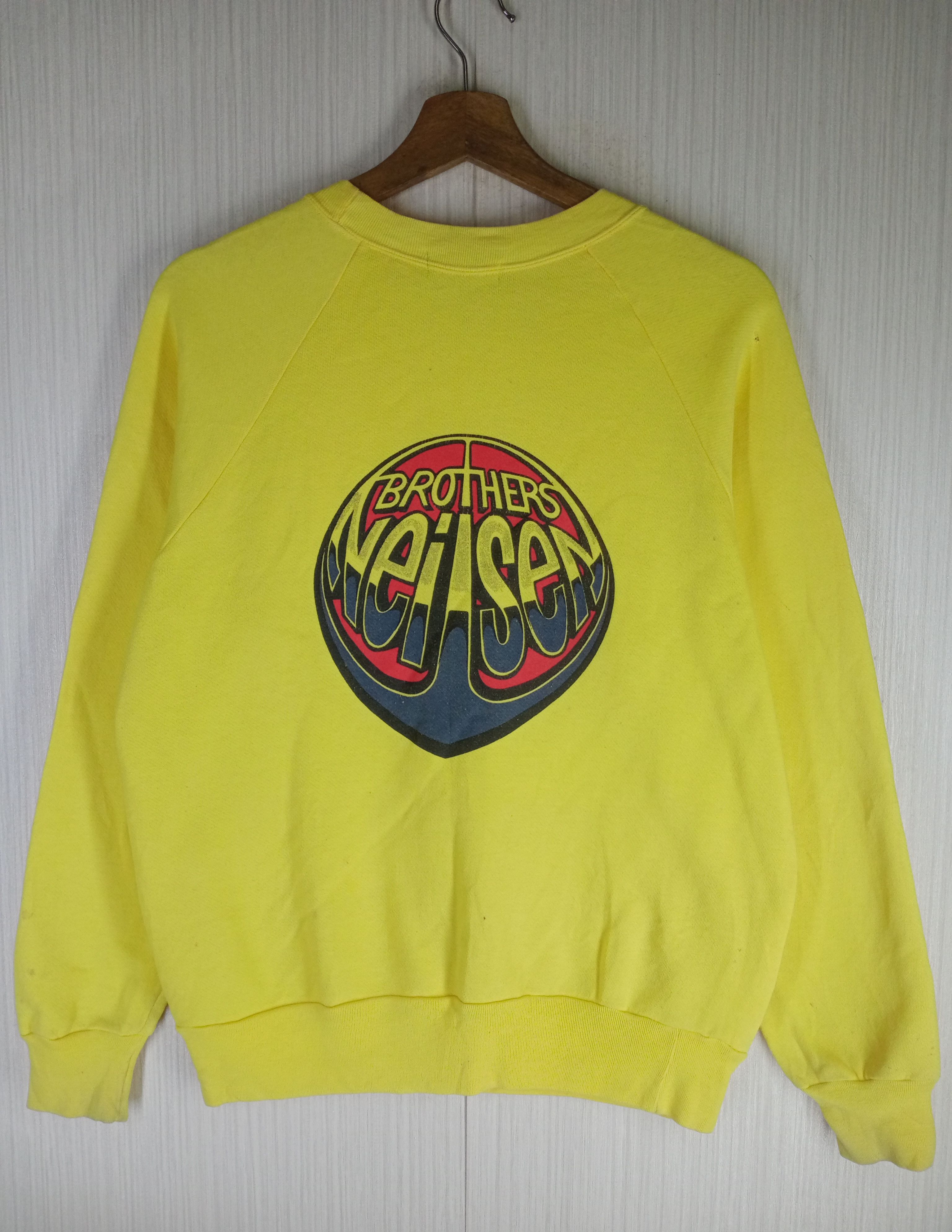 Band Tees Rare Vintage 80s Brothers Neilsen Surfboard Sweatshirt Size US M / EU 48-50 / 2 - 1 Thumbnail