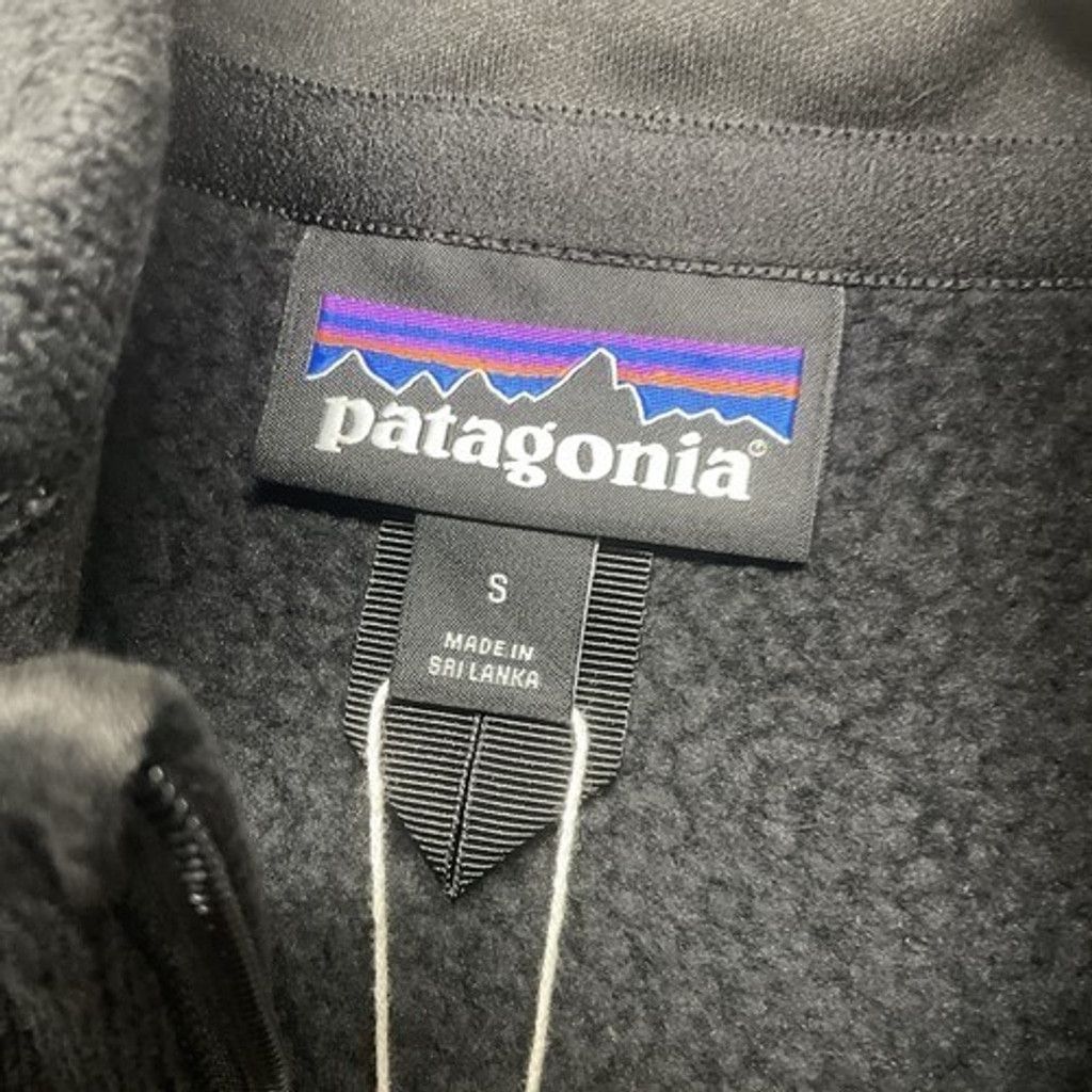 Patagonia NWT Patagonia Travel Logo Better Vest Sweater Women S Size S / US 4 / IT 40 - 2 Thumbnail