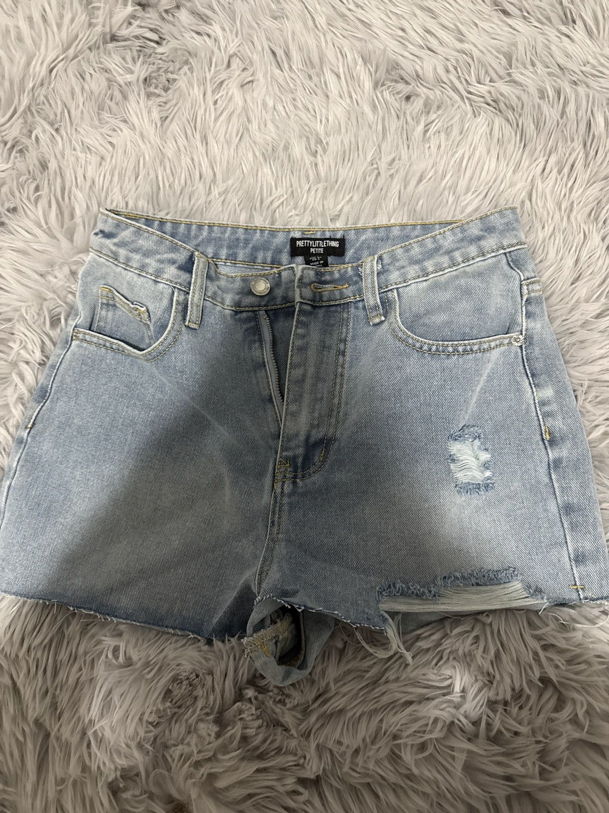 PrettyLittleThing Pretty little thing Jean shorts Size 36" / US 14 / IT 50 - 2 Thumbnail