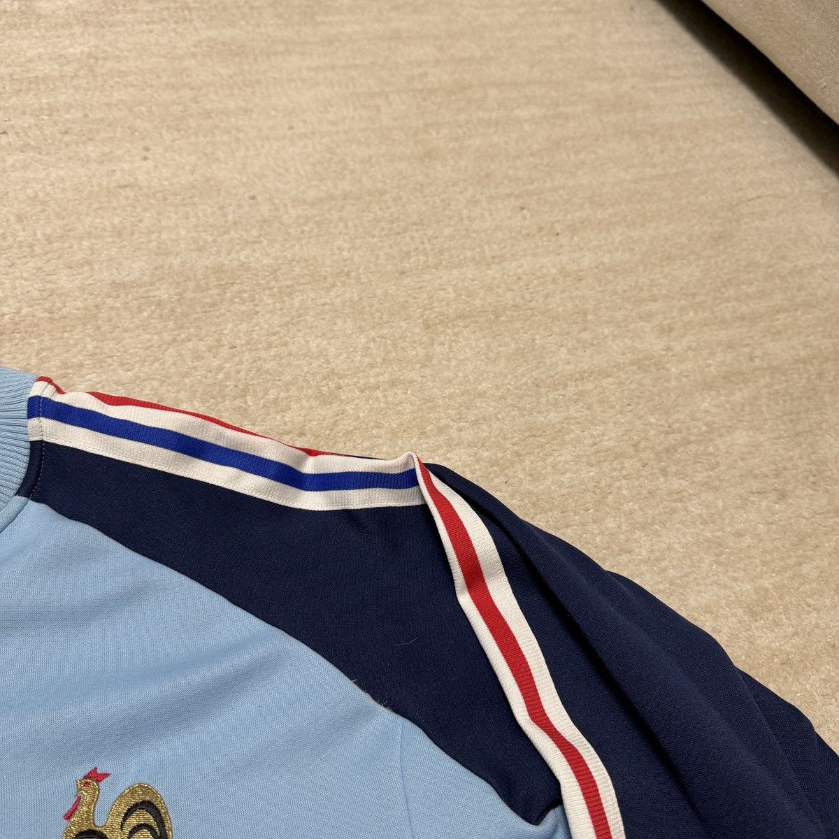 Adidas Vintage Adidas France 2004 Team Track Jacket Men's L blue Size US L / EU 52-54 / 3 - 4 Thumbnail