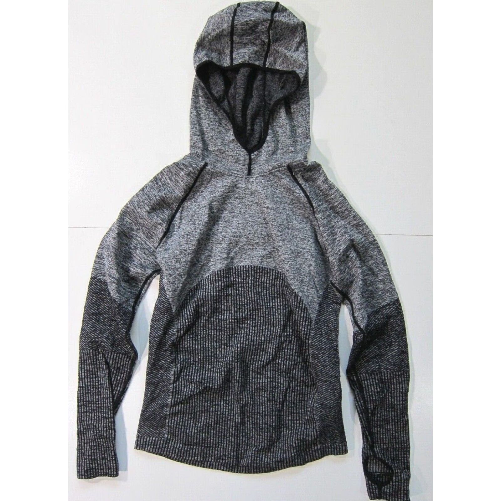 Fabletics Fabletics Sweatshirt Grey Black Nylon Stretch Thumb Hole Sleeve Hooded Women M Size M / US 6-8 / IT 42-44 - 2 Thumbnail