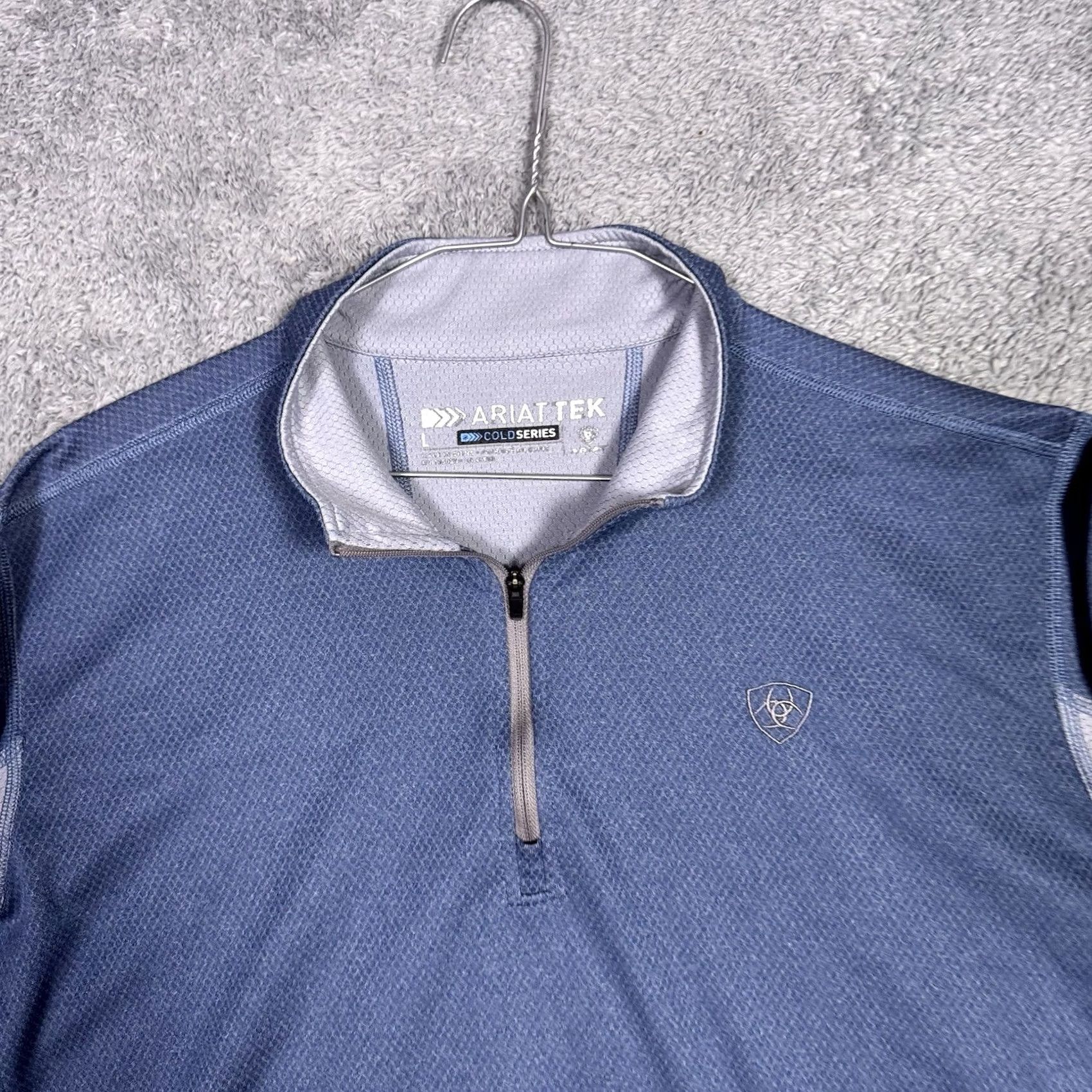 Ariat Ariat Tek Cold Series Mens L 1/4 Zip Pullover Fitted Sweatshirt Workwear Utility Blue Logo Solid 1/4 Zip Pullover Mens Size US L / EU 52-54 / 3 - 4 Thumbnail