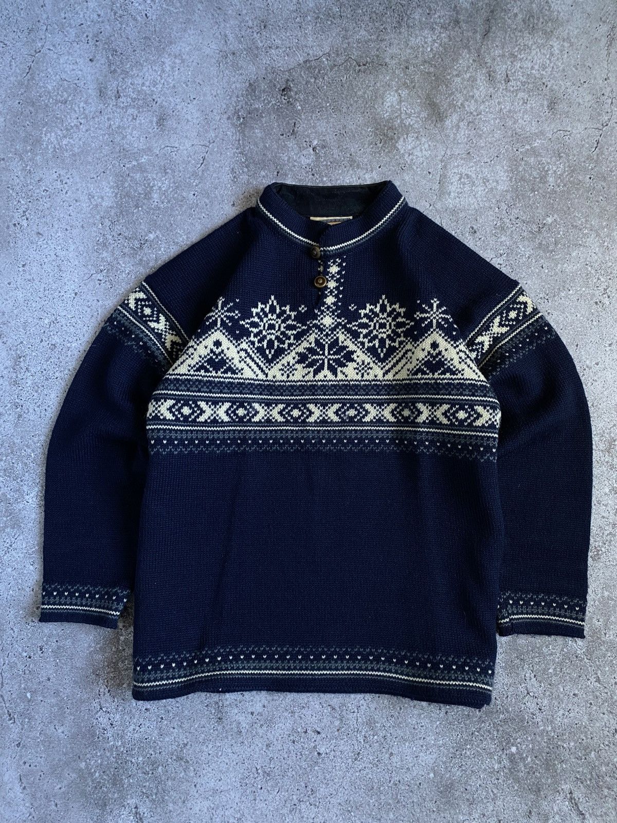 Dale Of Norway × Vintage Vintage Dale of Norway Christmas 2 Button Sweater Wool M Size US M / EU 48-50 / 2 - 1 Thumbnail