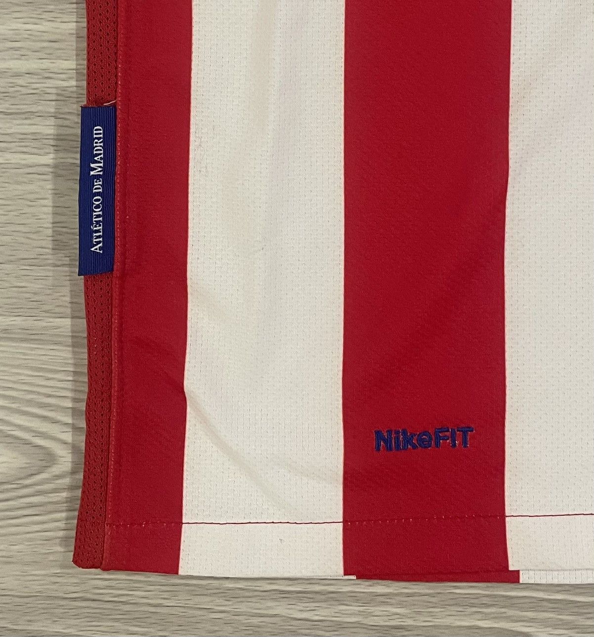 Nike Nike 2010/11 Atletico Madrid Reyes #19 Soccer Jersey Mens XL Size US XL / EU 56 / 4 - 6 Thumbnail
