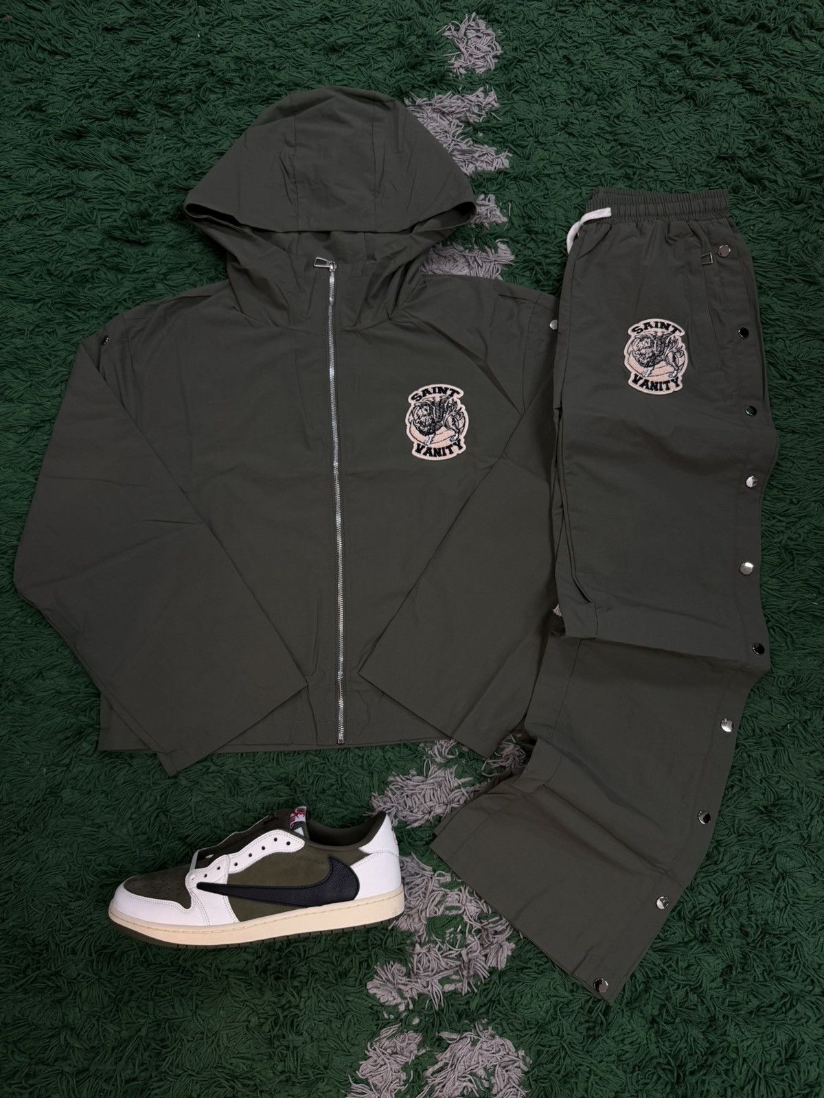 Saint Vanity Saint vanity Army Green Nylon Set Jacket + Pants bundle Size US L / EU 52-54 / 3 - 1 Preview