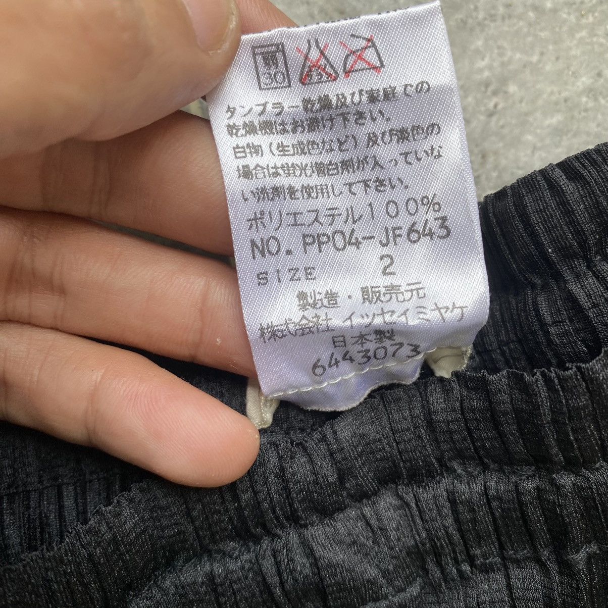 Issey Miyake × Japanese Brand × Pleats Please Issey Miyake 💥 ISSEY MIYAKE THICK PLEATE TROUSERS PANT Size 27" / US 4 / IT 40 - 8 Thumbnail