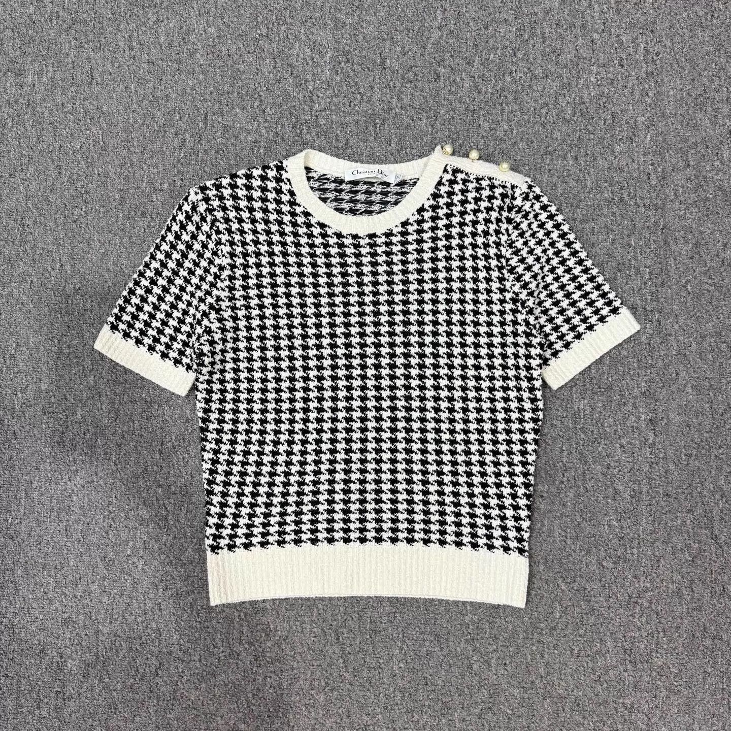 Dior Dior Pearl Shoulder Buckle Houndstooth Knit Tee 38 99 New Size S / US 4 / IT 40 - 1 Thumbnail