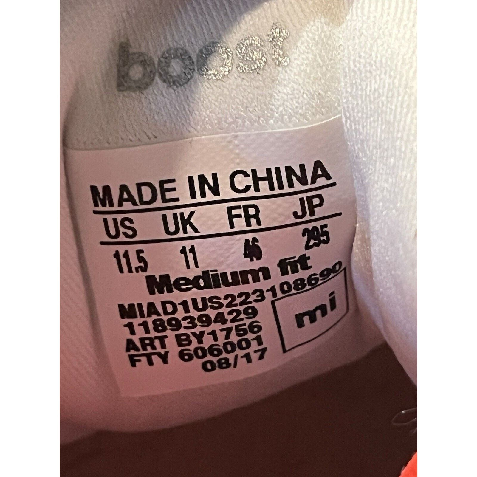 Adidas Adidas mi UltraBOOST White Rainbow size 11.5 Men Running Size US 11.5 / EU 44-45 - 5 Thumbnail