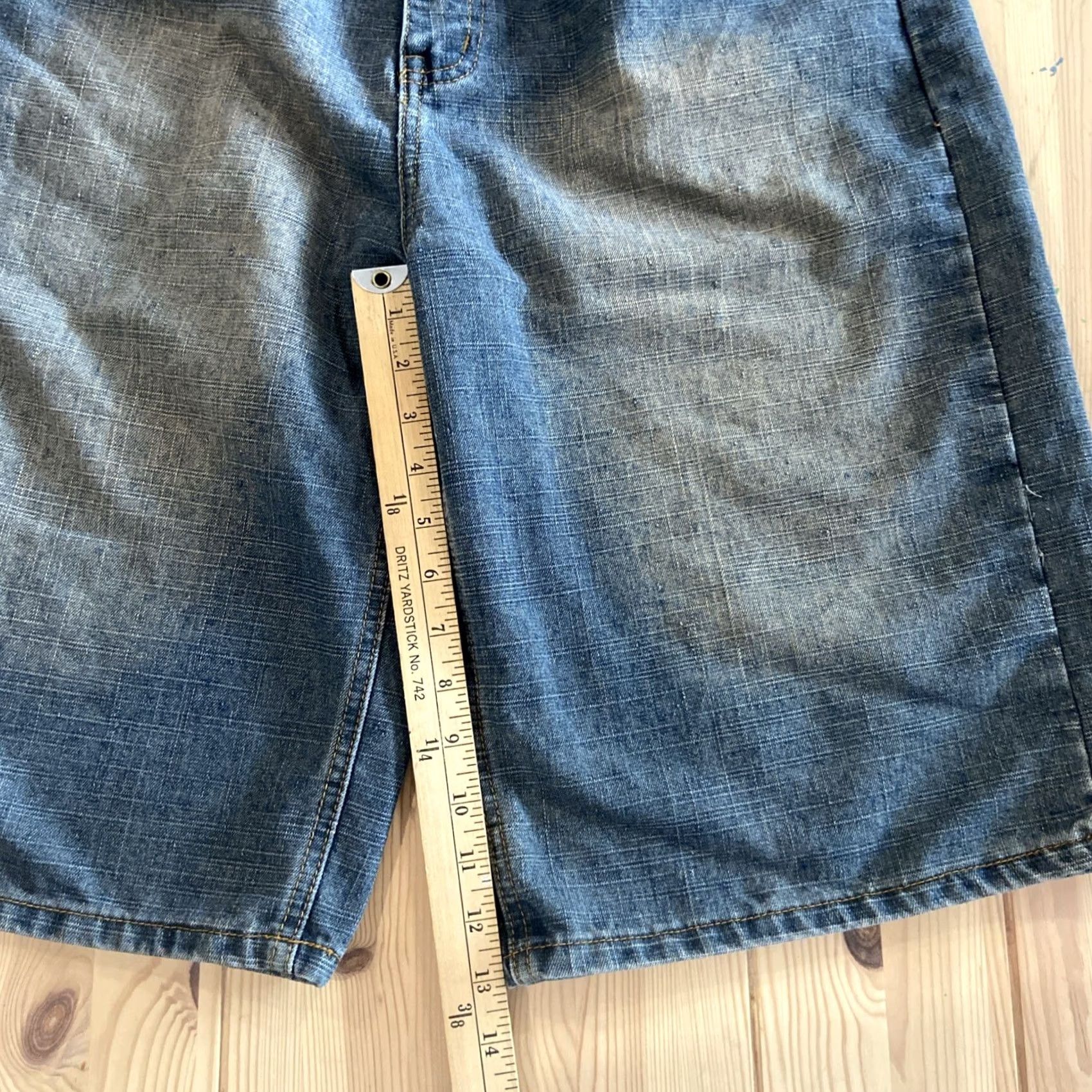 Vintage NBN Gear Men’s Blue Distressed Baggy Jorts Size 34 Denim 90s Casual Relaxed Pockets Distressed Front Flat Front Chin o Size US 34 / EU 50 - 3 Thumbnail