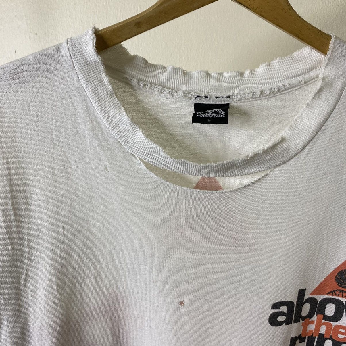 Above the Rim Vintage 1990s Above The Rim Hoopwear Distressed T Shirt Size US L / EU 52-54 / 3 - 10 Thumbnail