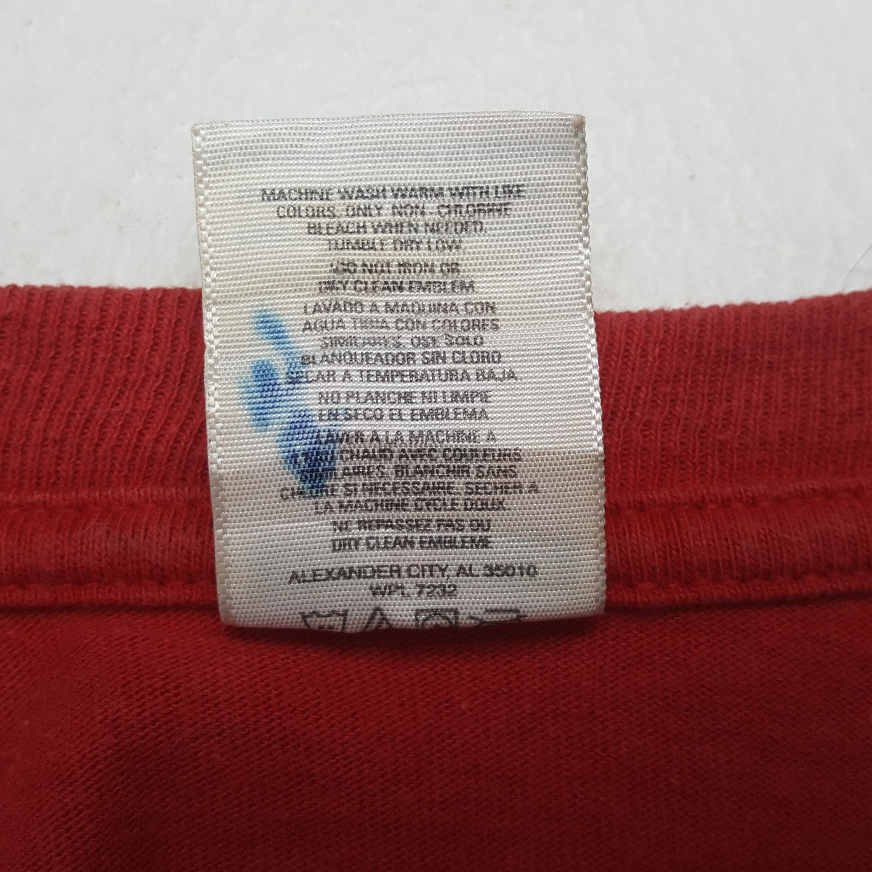 Band Tees Vintage FALL OUT BOY American Rock Band T-shirt 31 Size US M / EU 48-50 / 2 - 5 Thumbnail