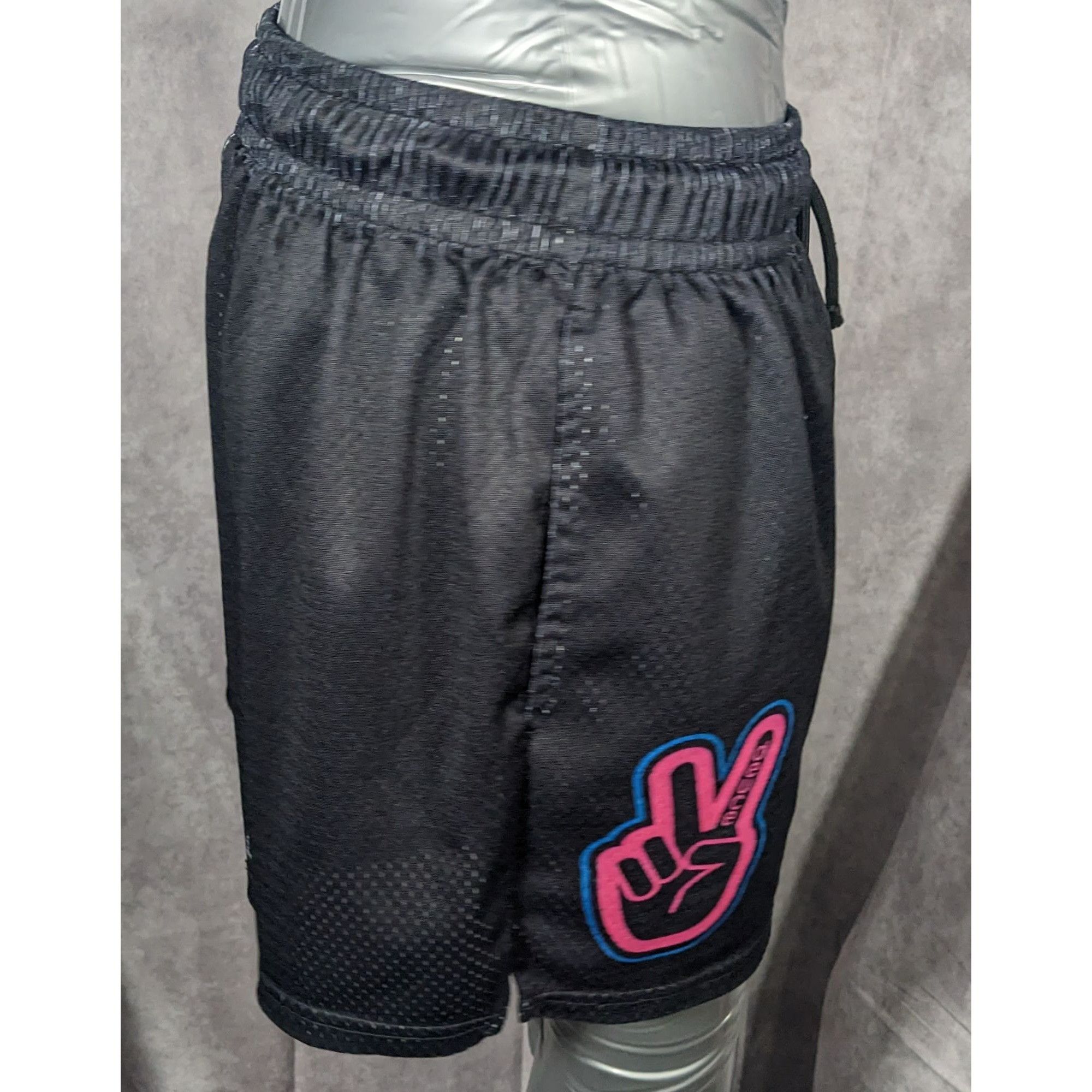 Other Deuce Clothing Black And Pink Athletic Shorts Size Small Size US 26 / EU 42 - 10 Thumbnail