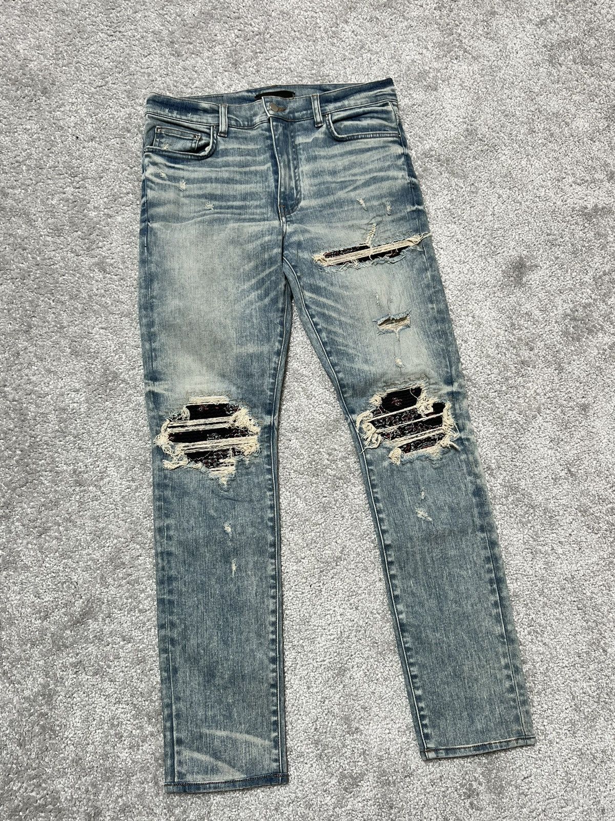 Amiri RARE Amiri MX-1 “Dirty Indigo” Red Bandana Patch Jeans Size US 33 - 5 Thumbnail