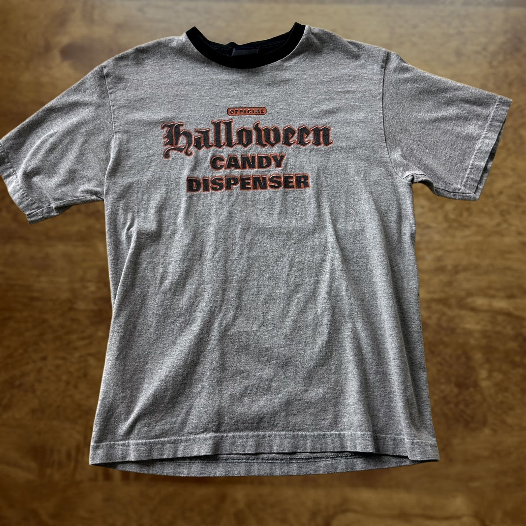Vintage Y2K Halloween Candy Dispenser Shirt Mens Medium Gray Graphic Tee Halloween Size US M / EU 48-50 / 2 - 1 Thumbnail