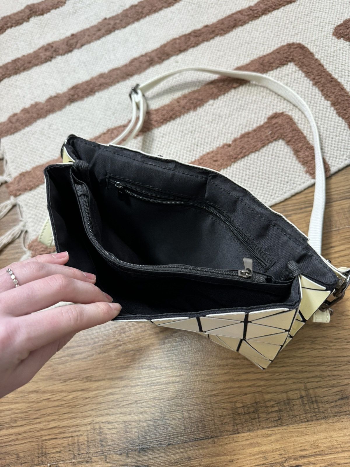 Vintage ISSEY MIYAKE BAOBAO STYLE SHOULDER BAG Size ONE SIZE - 4 Thumbnail